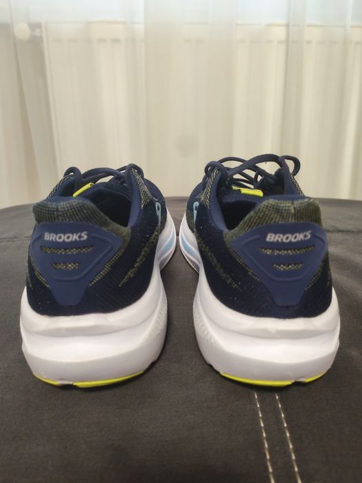 Adidasi de alergat Brooks Ghost 17