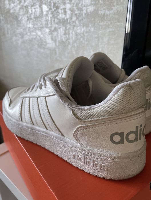Кеды белые Adidas р. 39,5-40