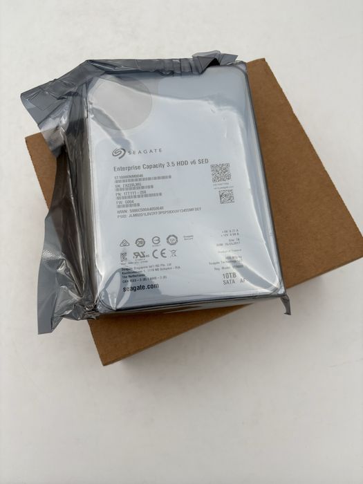 hard disk seagate 10tb , sigilat