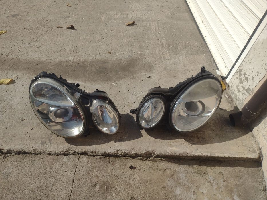 Продавам фарове за mercedes w211 авангард