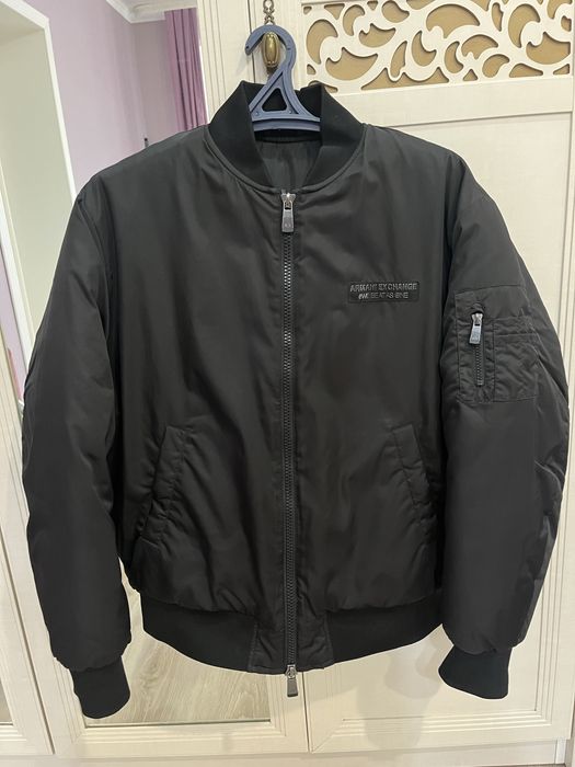 Бомбер Armani.