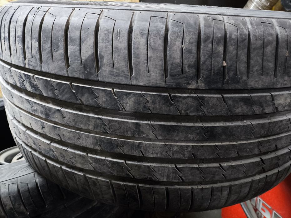 Пара шин 305/40 R20