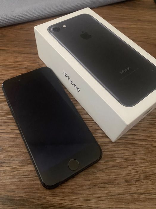 iPhone 7 ЗА ЧАСТИ! С кутия!