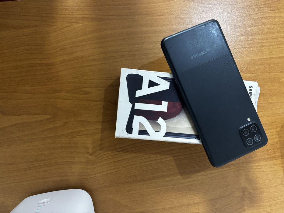 Продам 2 телефона