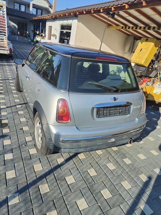 Vând mini cooper