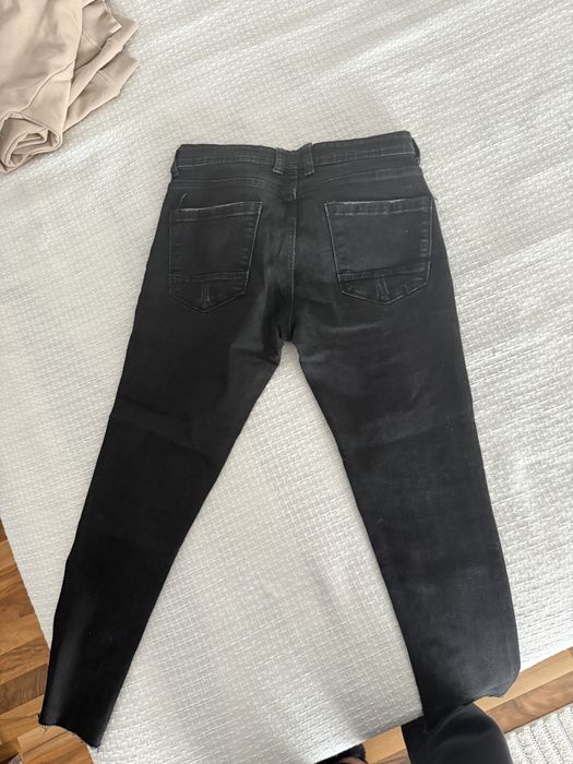 Blugi Negri cu Bandana