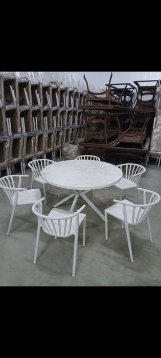 стола и стульев прямо со склада