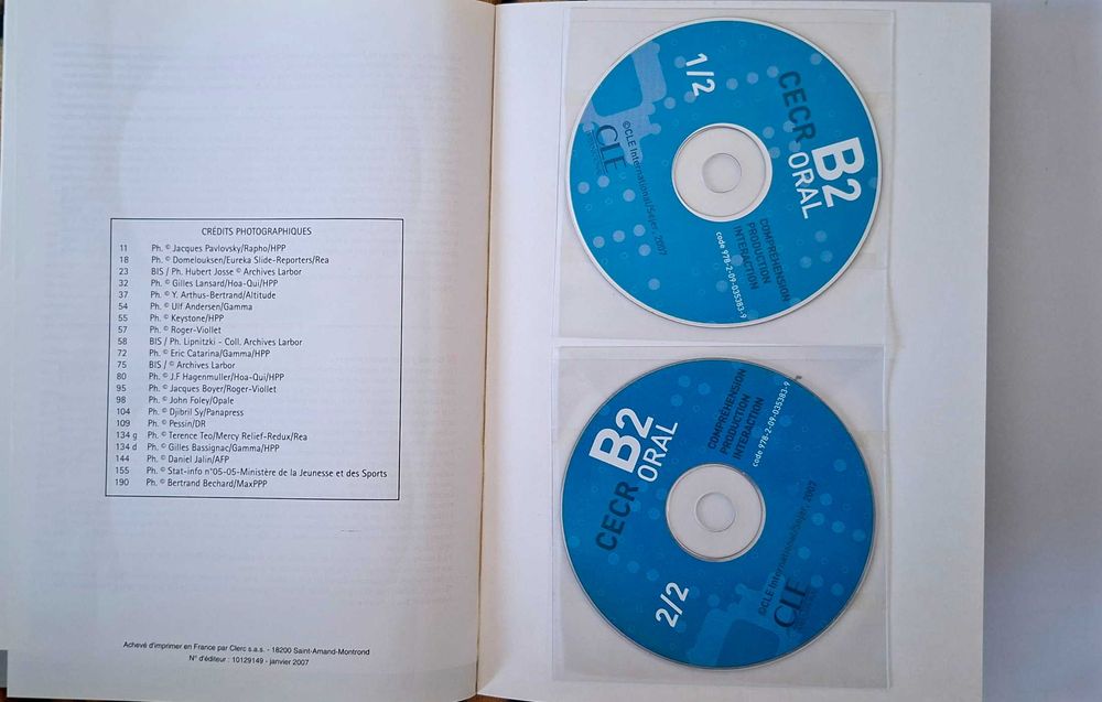 Учебник по DELF   ниво В2 по френски език.