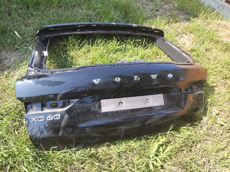 Vând haion spate pentru Volvo XC60 2023