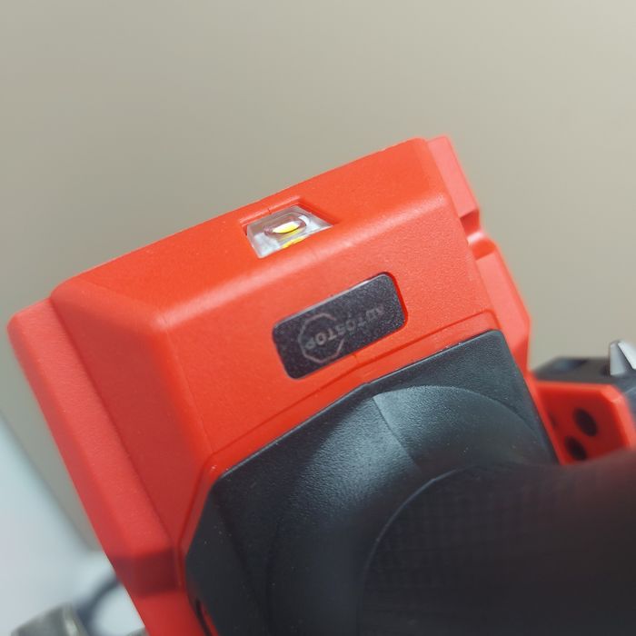 ПРОМОЦИЯ.Мощен винтоверт Milwaukee M18 FPD3-0