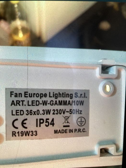 Lampa iluminat de exterior pe led