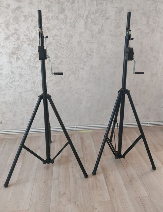 Stative schela lumini sau boxe noi