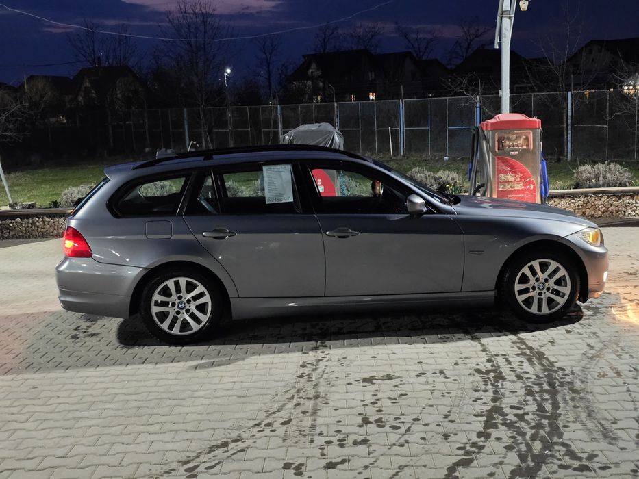 BMW 3 Series 2010 — imagine 4