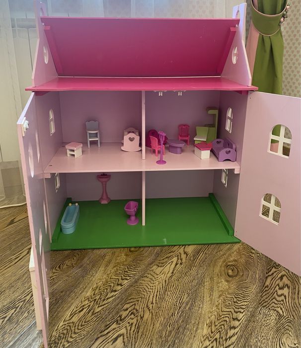 Продам домик для кукол