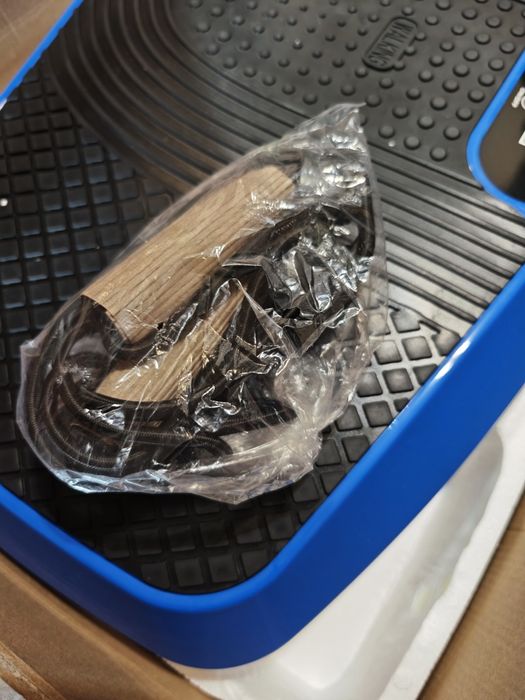 Aparat vibromasaj Hovert