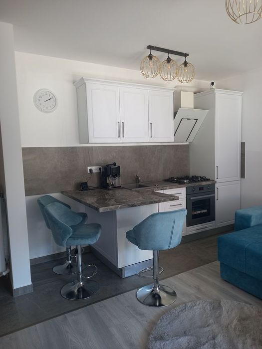 Garsoniera moderna, mobilata si utilata,  Busteni,  Kalinderu