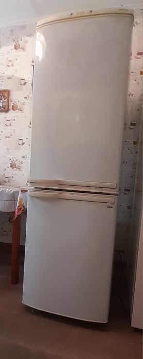 Продам холодильник марки LG