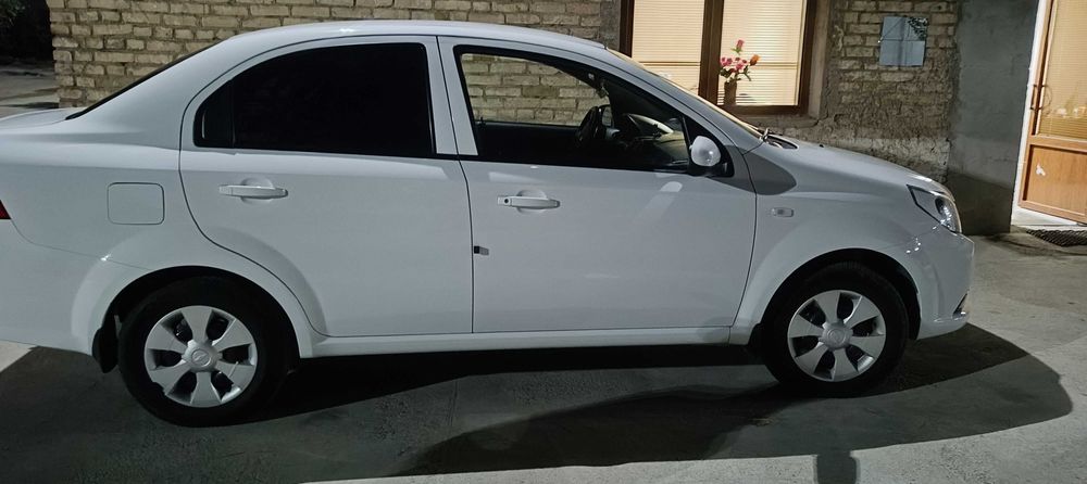 Нексия 3 кузов без краски и пятен