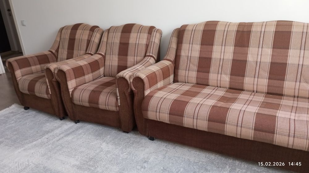 Диван и два кресла