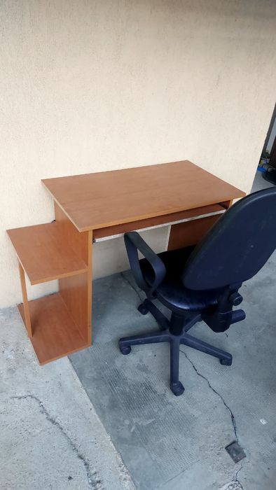 Birou pal + scaun ergonomic cu manere
