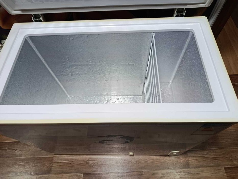 Продам морозильную камеру