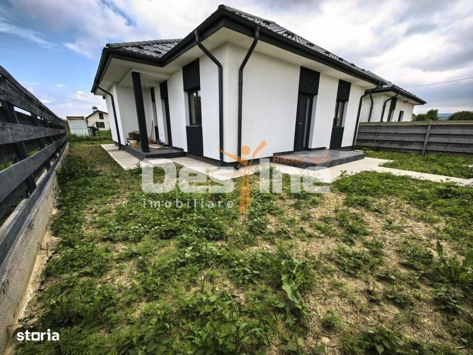 Casă individuală 3 camere 2 bai 313 mp teren Lunca Cetațuii