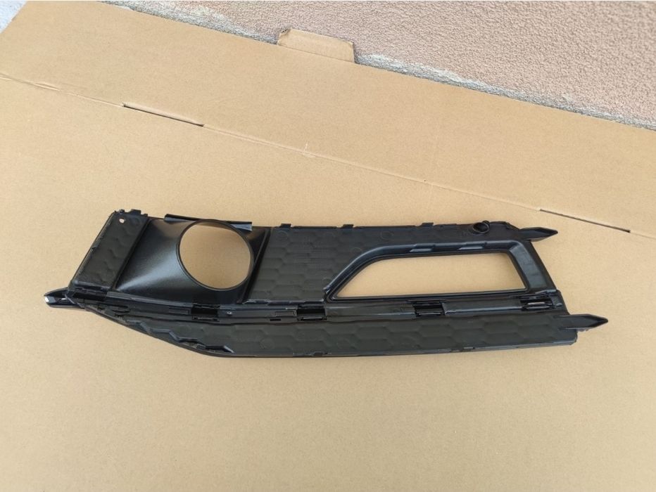 Grila Distronic dreapta proiector  Audi A4 B8 S-line facelift 2012-2015