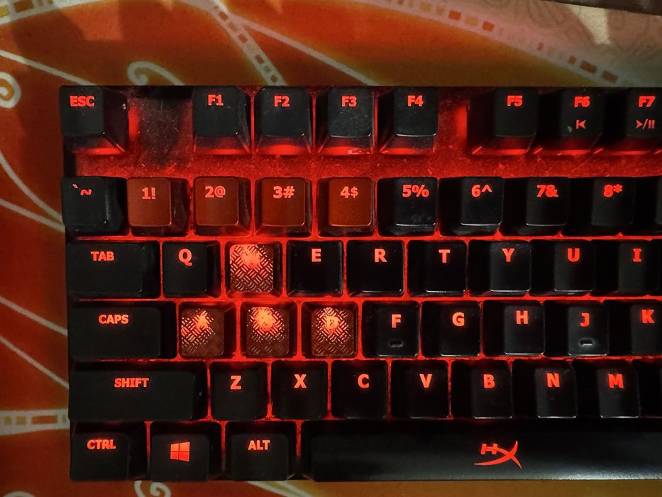 Tastatura hyperx allow fps switch uri mx red