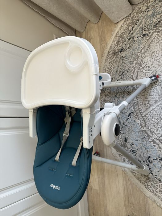 Детский стульчик-шезлонг для кормления