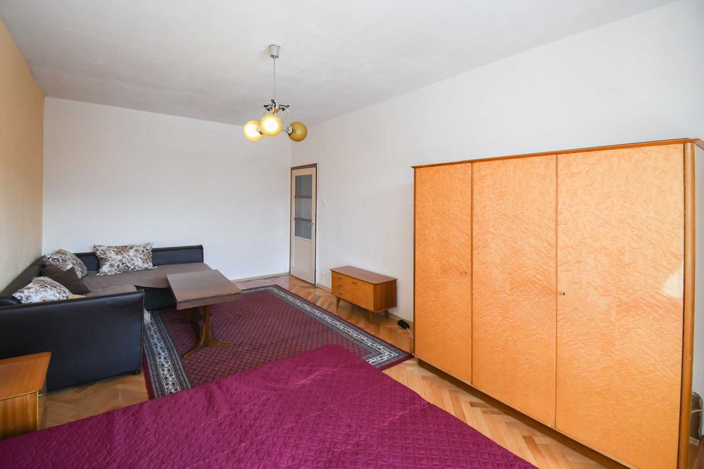 Дава се под наем Двустаен апартамент в София, Младост 1 - 58 кв.м за 348.84 € - Снимка #1