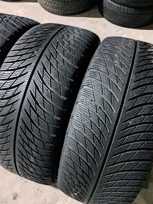 4 anvelope M+S 235 45 r18 Michelin