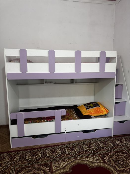 Двухярусная кровать