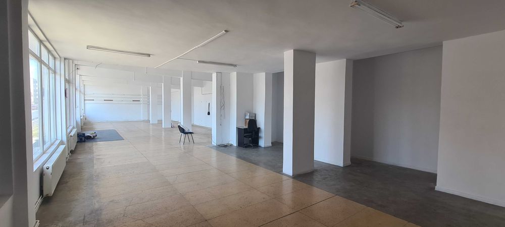 Spatiu comercial de inchiriat – 285 mp – vitrina generoasa – Sighisoara, Str. Mihai Viteazu nr. 40