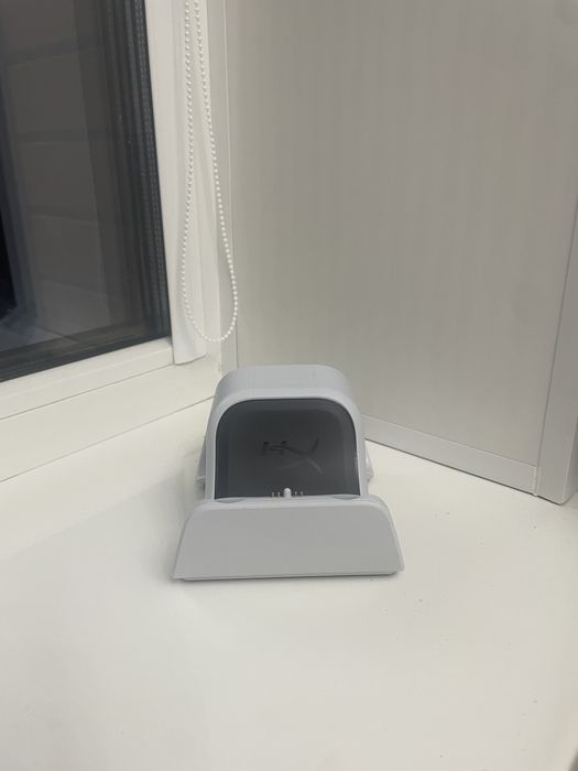 Зарядная станция Hyper x