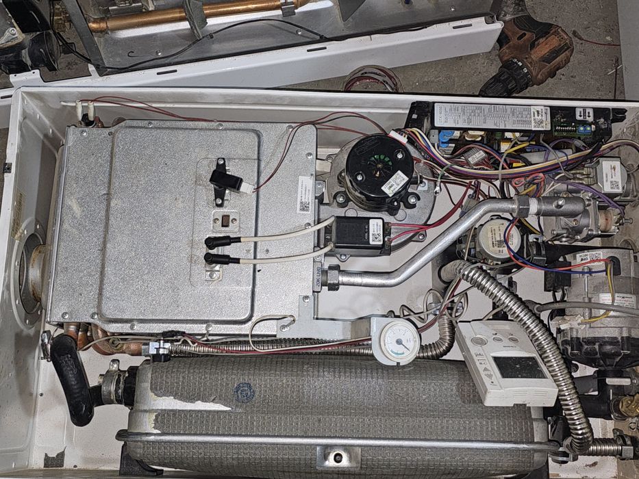 200$ дан Котеллар бор Рабочи