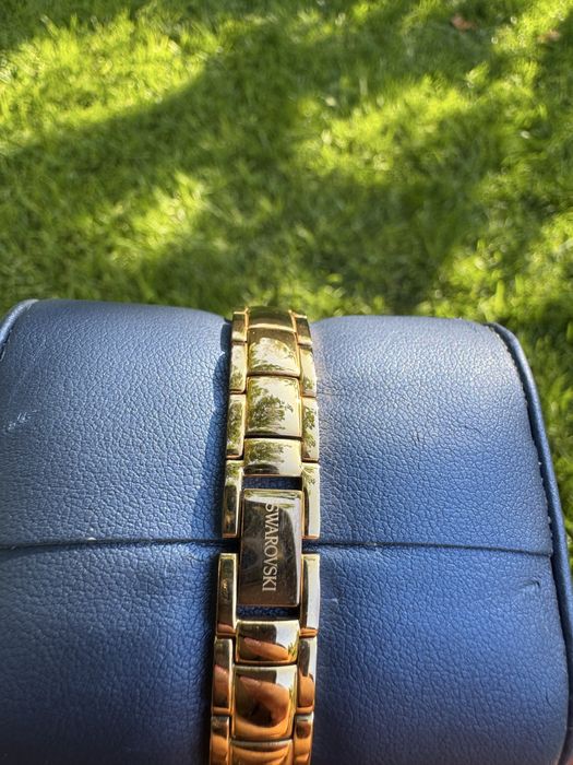 Часовник на Swarovski, модел Swarovski Crystalline Delight