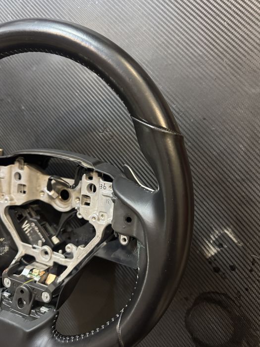 Руль от лексус 570 в оригинале ,