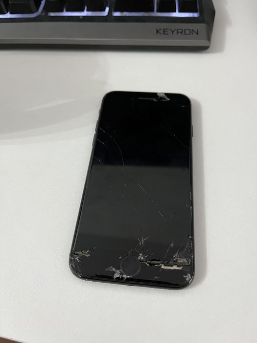 Iphone se 2020 под ремонт