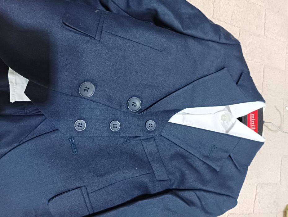 Костюм 4-ка на рост 80см,на 2-3года.