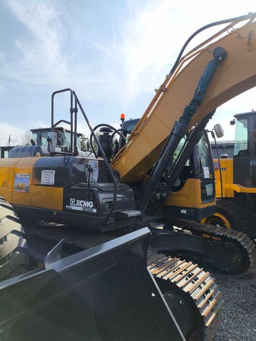Гусеничный экскаватор XCMG-XE220C(1м3)