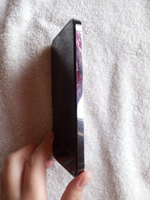 Продам айфон 13 про мах