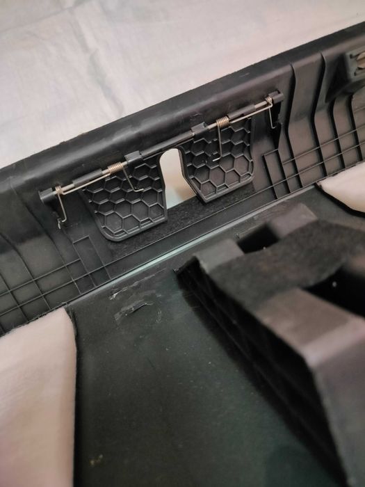 обшивка багажника пассат