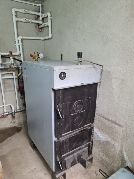 Vând centrală fontă 32kw