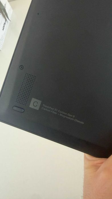 Lenovo ThinkPad X1 Carbon Gen 9, i7-1165G7, 32GB RAM, 1TB SSD