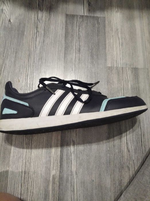 Маратонки adidas