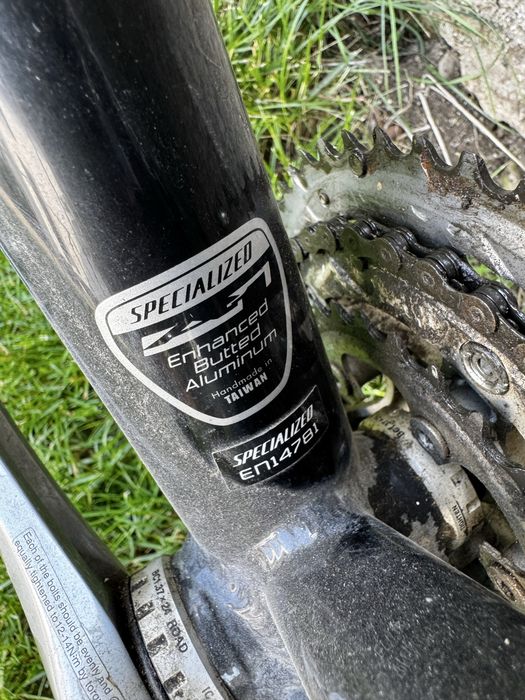 Vand cursiera specialized full aluminiu