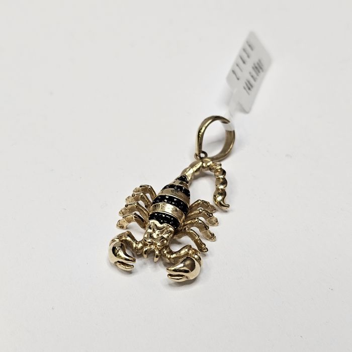 Amanet F28: Pandantiv Aur 14K - 450 lei/gr  (p)