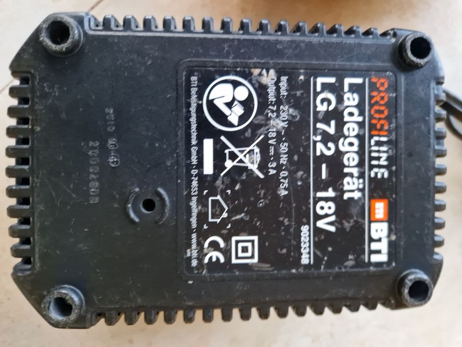 Dewalt DE 9135 - incarcator ( sursa )