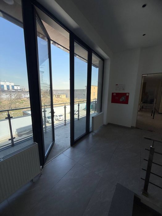 Офис готовый с ремонтом и мебелью на Чиланзар 2. 69м2.