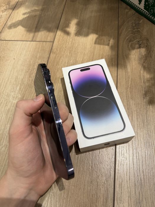 Iphone 14 pro purple